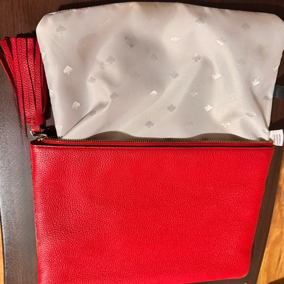 Kate Spade Red Gia Larchmont Avenue Logo Pebble Leather Clutch w tassel - EUC - Picture 7 of 10